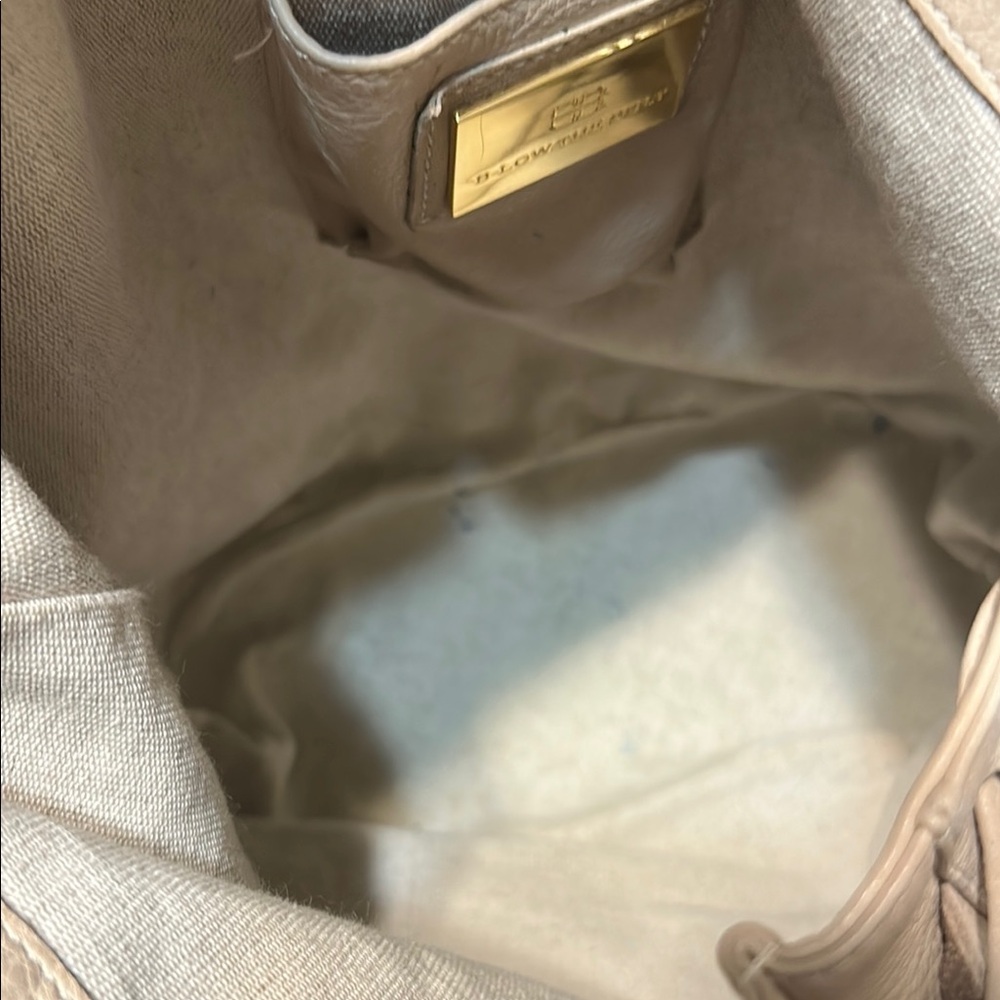 Below the Belt Fringe Cream Leather Bag - Picture 10 of 13